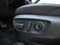 Toyota Crown Venza 2.5L HEV AWD Premier - ფოტო 16