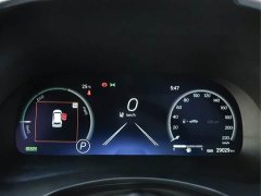 Toyota Crown Venza 2.5L HEV AWD Premier - ფოტო 17