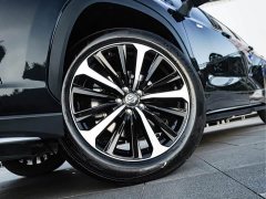 Toyota Crown Venza 2.5L HEV AWD Premier - ფოტო 5