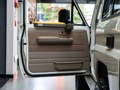 Toyota Land Cruiser (Imported) LC71 4.0L Automatic - ფოტო 10