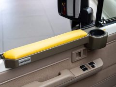 Toyota Land Cruiser (Imported) LC71 4.0L Automatic - ფოტო 11
