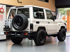 Toyota Land Cruiser (Imported) LC71 4.0L Automatic - ფოტო 4