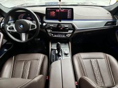 BMW 5 Series Facelift 530Li Premier M Sport Package - ფოტო 10