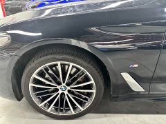 BMW 5 Series Facelift 530Li Premier M Sport Package - ფოტო 4