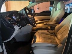 Buick GL8 Land Business Class Comfort Edition - ფოტო 2
