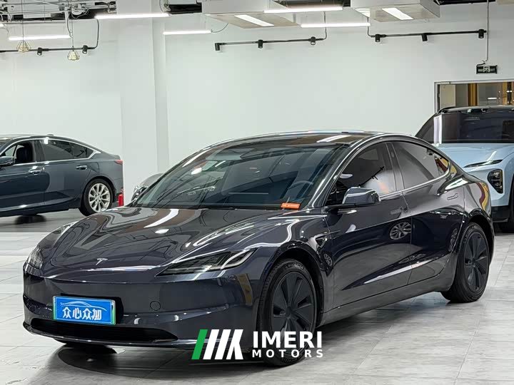 Tesla Model 3 Rear-Wheel Drive