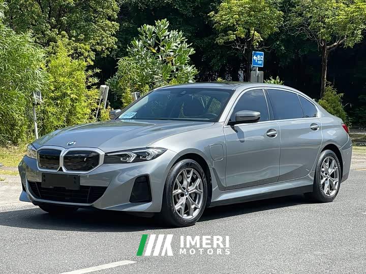 BMW i3 eDrive 35 L