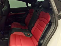 Porsche Taycan 4 - ფოტო 10
