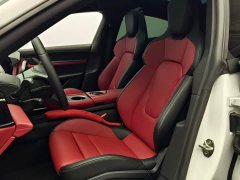 Porsche Taycan 4 - ფოტო 9
