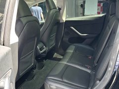 Tesla Model Y Long Range All-Wheel Drive - ფოტო 11