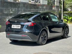 Tesla Model Y Long Range All-Wheel Drive - ფოტო 15