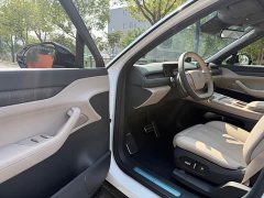 NIO ES8 75kWh Executive - ფოტო 10