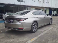 Lexus ES 200 Premium Edition - ფოტო 9