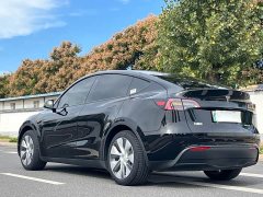 Tesla Model Y 2022 Facelift Rear-Wheel Drive - ფოტო 4