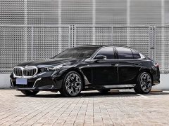 BMW 5 Series 530Li Luxury M Sport Package - ფოტო 1