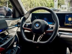 BMW 5 Series 530Li Luxury M Sport Package - ფოტო 19