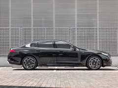 BMW 5 Series 530Li Luxury M Sport Package - ფოტო 4