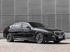 BMW 5 Series 530Li Luxury M Sport Package - ფოტო 5