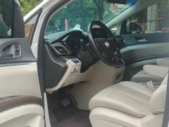Buick GL8 Land Business Class 652T Premium - ფოტო 2