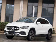Mercedes-Benz GLA 200 - ფოტო 1