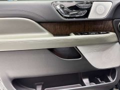 Lincoln Navigator 2022 Presidential Edition 3.5T - ფოტო 11