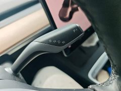 Tesla Model Y Standard Range RWD - ფოტო 10