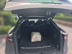 Tesla Model Y Standard Range RWD - ფოტო 15