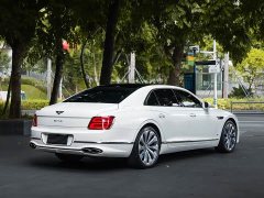 Bentley Flying Spur 4.0T V8 Standard Edition - ფოტო 2