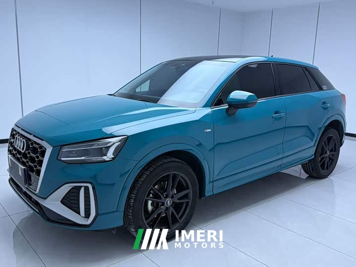 Audi Q2L 35 TFSI Dynamic Entry