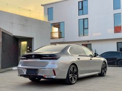 BMW i7 eDrive50L Premier Luxury Package - ფოტო 10