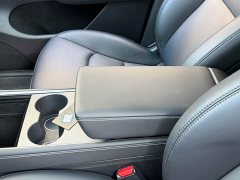 Tesla Model Y Rear-Wheel Drive - ფოტო 17