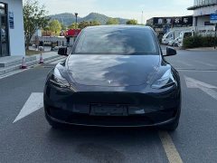 Tesla Model Y Rear-Wheel Drive - ფოტო 2