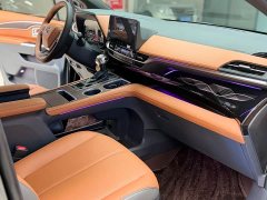 Toyota Gravia 2.5L Hybrid Comfort Edition - ფოტო 10