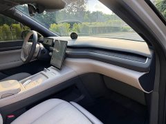 NIO ES8 100kWh Executive - ფოტო 14