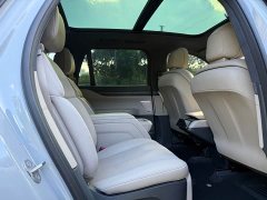 NIO ES8 100kWh Executive - ფოტო 17