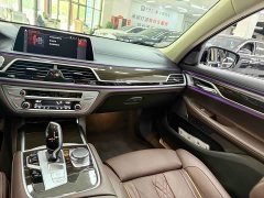BMW 7 Series 730Li Luxury Package - ფოტო 16