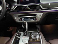 BMW 7 Series 730Li Luxury Package - ფოტო 17