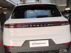 Porsche Cayenne Coupé 3.0T - ფოტო 12