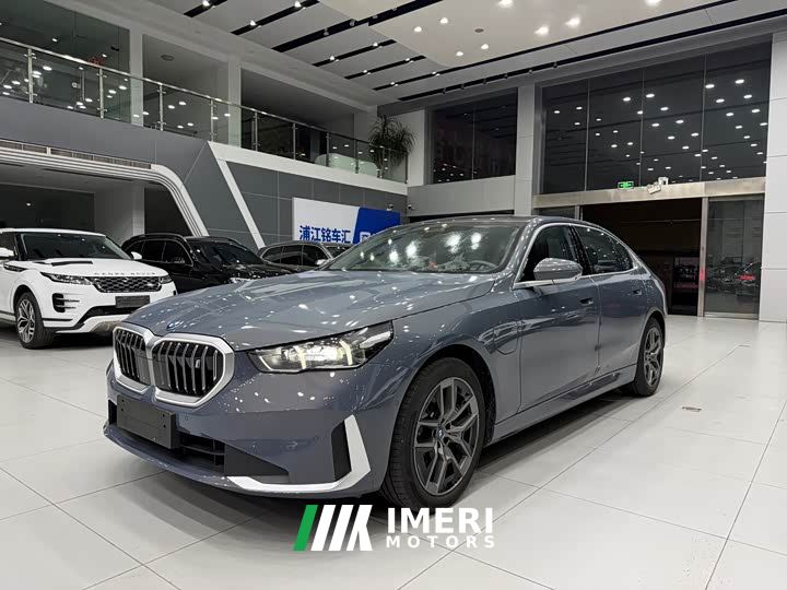 BMW i5 eDrive 35L Premium M Sport Package