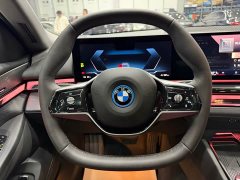 BMW i5 2024 eDrive 35L Premium M Sport Package - ფოტო 14