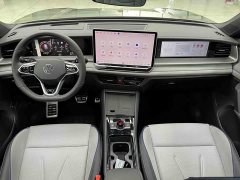 Volkswagen Taos L 380TSI AWD Luxury Easy Package - ფოტო 7