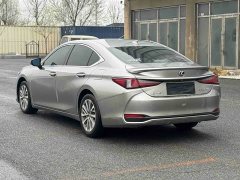 Lexus ES 2022 300h Excellence Edition - ფოტო 4