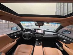 Lexus ES 2022 300h Excellence Edition - ფოტო 9