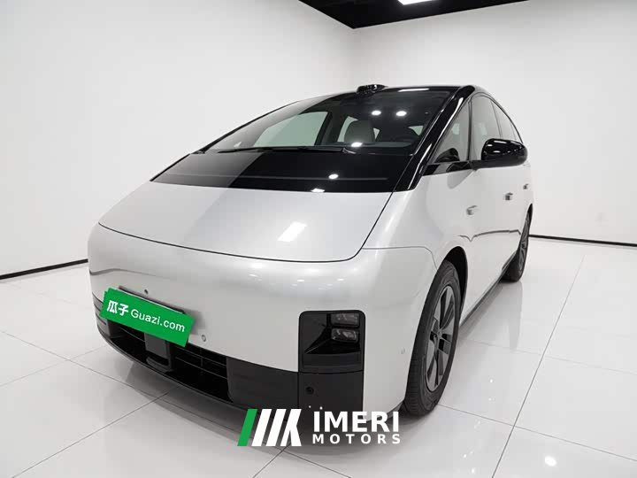 Li Auto MEGA Home Family Edition - ავტომობილი ჩინეთიდან