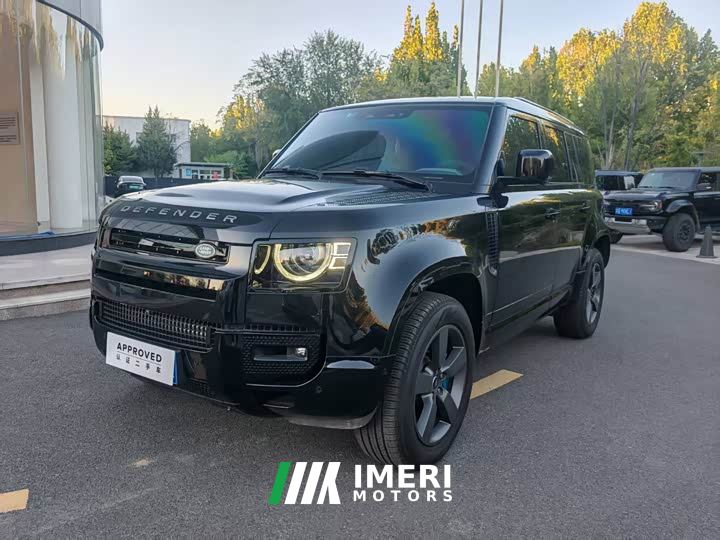 Land Rover Defender 110 3.0T P400 X-Dynamic HSE
