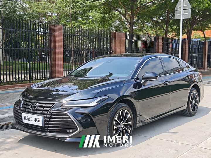 Lynk & Co Asia Dragon 2023 2.0L Premium Edition