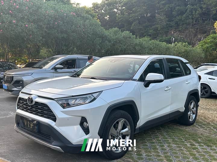 Toyota RAV4 2022 2.0L CVT FWD Fashion Plus - ავტომობილი ჩინეთიდან