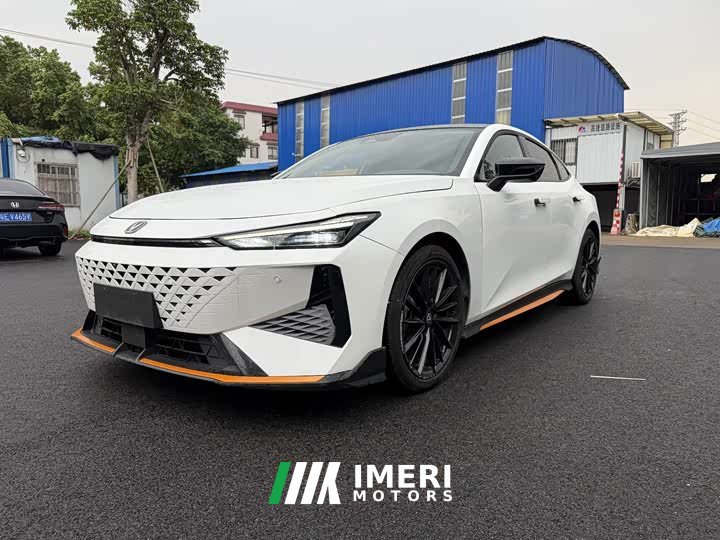 Changan UNI-V 1.5T Premium Sport