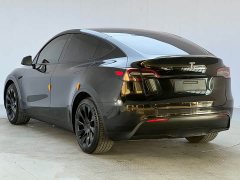Tesla Model Y Standard Range RWD - ფოტო 15