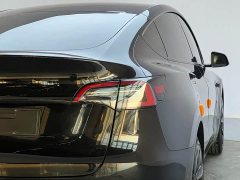 Tesla Model Y Standard Range RWD - ფოტო 17
